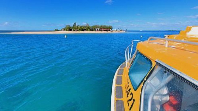 カナール島日帰りツアー