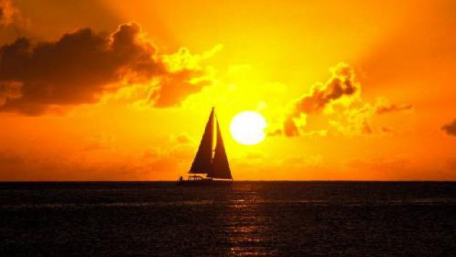 サンセット・ヨットクルーズ