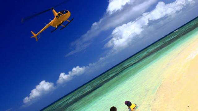 バリアリーフ・ヘリ遊覧