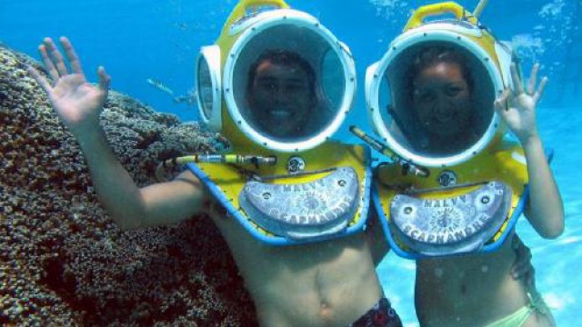 アクアブルー・モーレア ヘルメットダイブ 