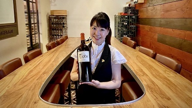 ワインバーでのテイスティング体験