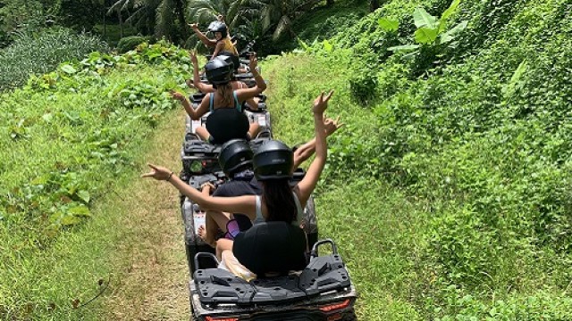 タハア島 ATVクアッドアドベンチャー