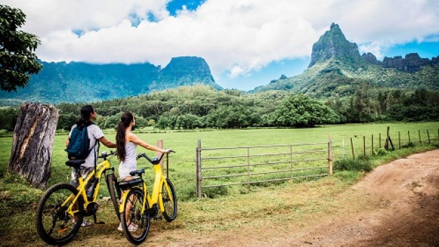 モーレア島 ガイド付きE-バイクツアー