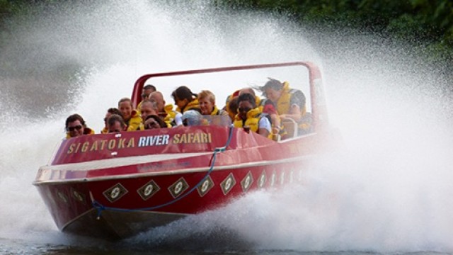シガトカリバー・サファリ 半日ツアー（午前/午後）